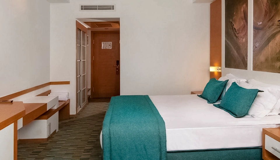 هتل لادونیا آداکوله کوش آداسی